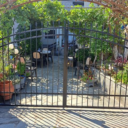 Sofia'S Cottage 艾斯普罗瓦塔 外观 照片